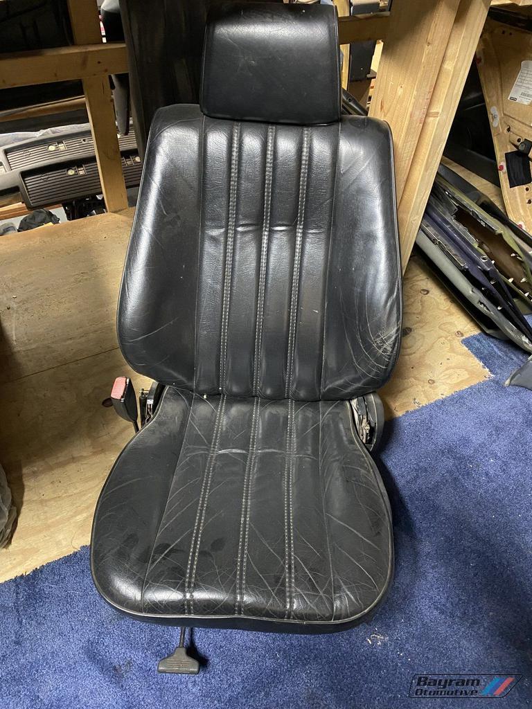 Bmw E30 voorstoel zwart sedan leder sedan touring 3-serie, Autos : Pièces & Accessoires, Habitacle & Garnissage, BMW, Utilisé