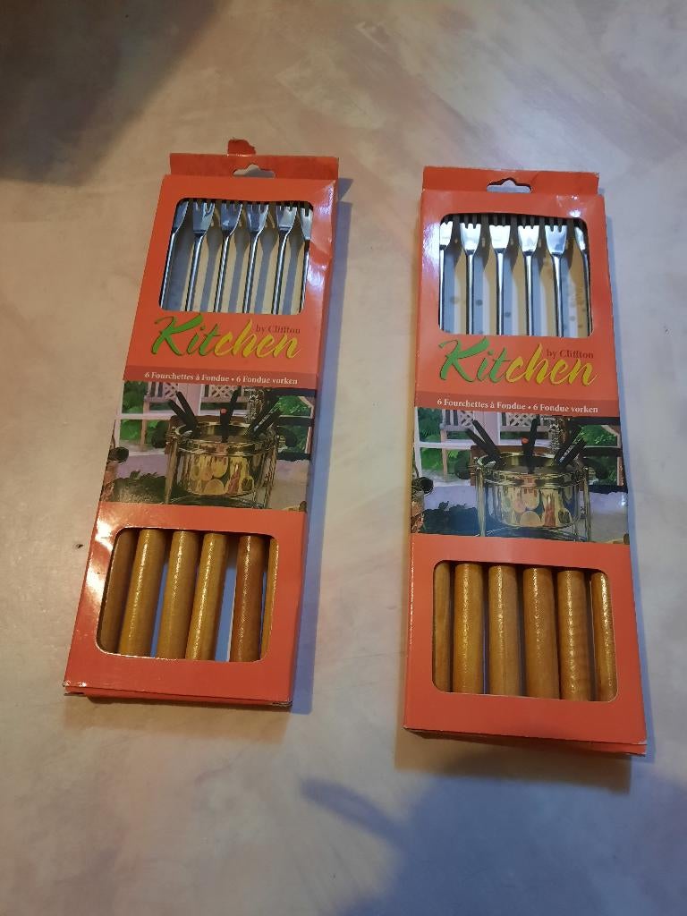 nieuwe doos van 6 fondue vorken inox 18/8 roestvrij staal, Huis en Inrichting, Keuken | Bestek, Ophalen of Verzenden, Nieuw