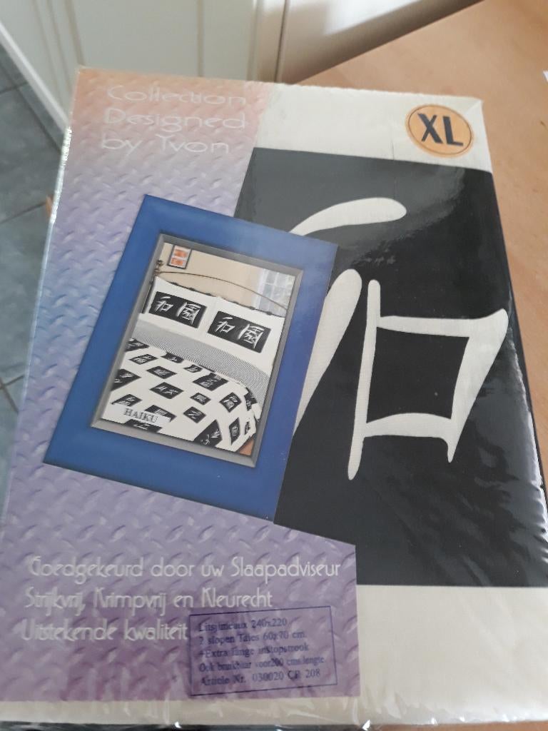 dekbedovertrek met 2 slopen 240x220 nieuw, Ophalen of Verzenden, Dekbedovertrek