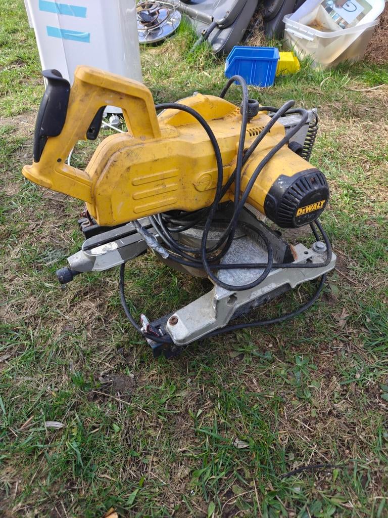 De Walt afkortzaag, Doe-het-zelf en Bouw, Ophalen, Afkortzaag