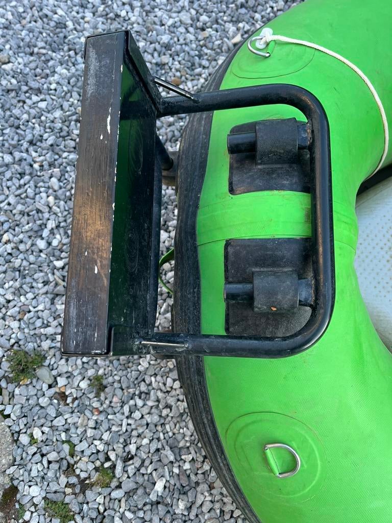 Float tube MAD CAT, Sports nautiques & Bateaux, Enlèvement, Utilisé