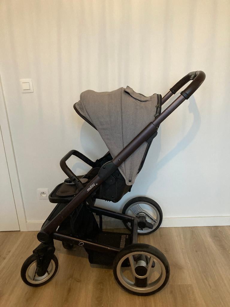 Mutsy i2 kinderwagen - complete set - in goede staat!, Tige de poussée réglable, Comme neuf, Enlèvement, Poussette