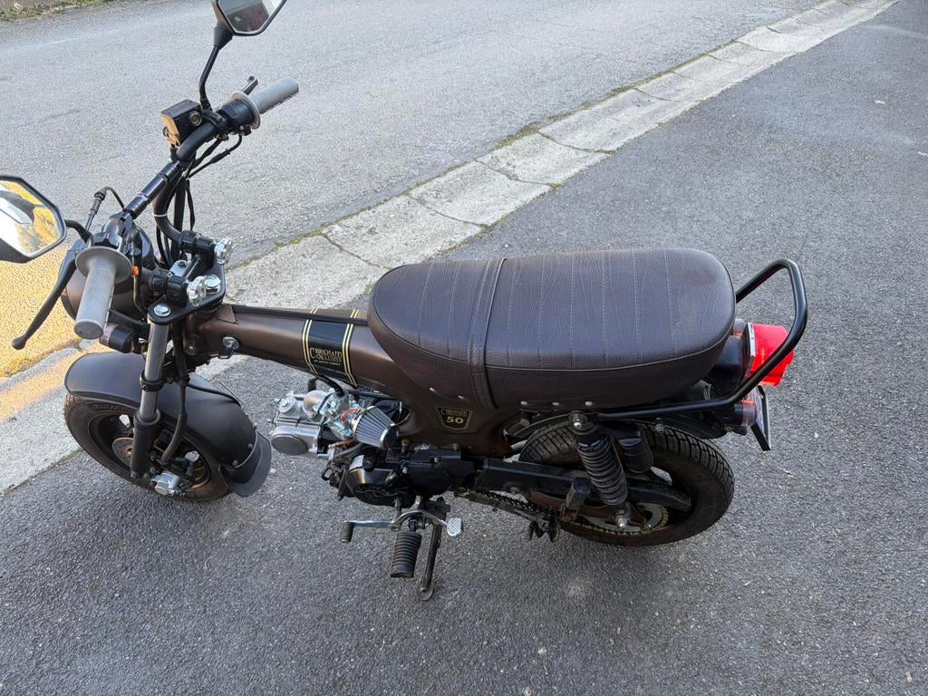 Honda dax skyteam, Vélos & Vélomoteurs, Vélomoteurs & Scooters bridés, Comme neuf, Enlèvement ou Envoi