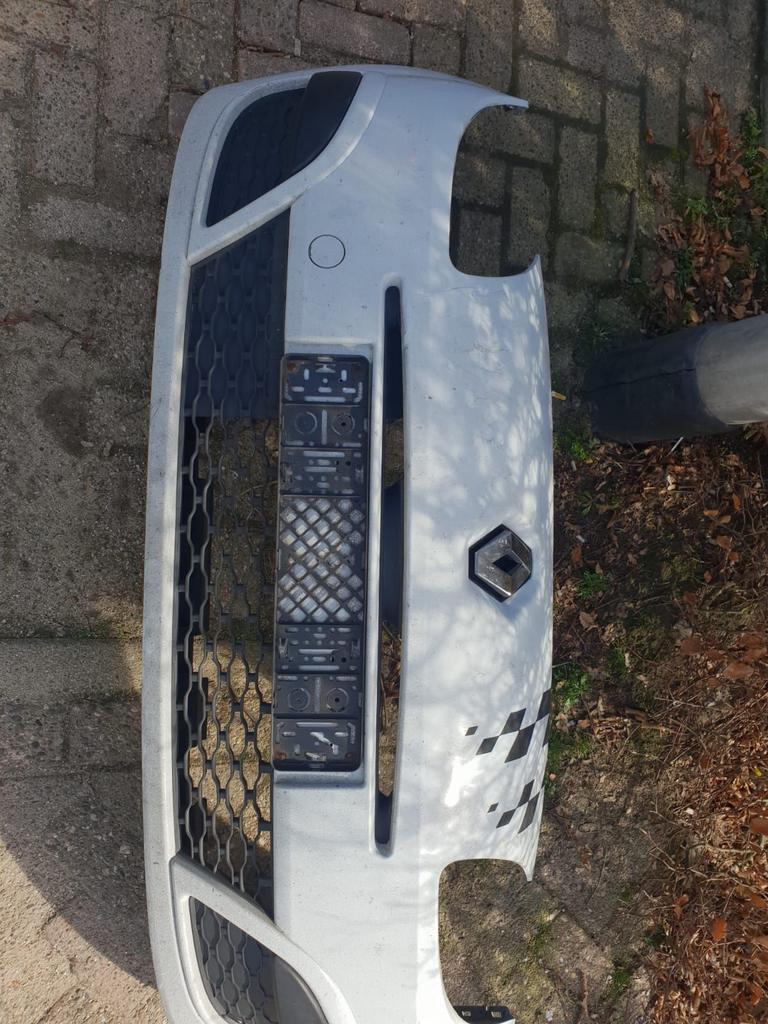 RENAULT TWINGO VOORBUMPER BJ 2008 TOT 2011, Gebruikt, -, -, Ophalen of Verzenden