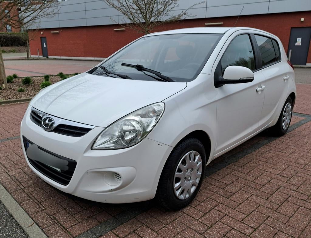 Hyundai i20 * 1.2 essence * EURO 5 * Prête à immatriculé, Auto's, Hyundai, Voorwielaandrijving, Stof, Zwart, 4 cilinders