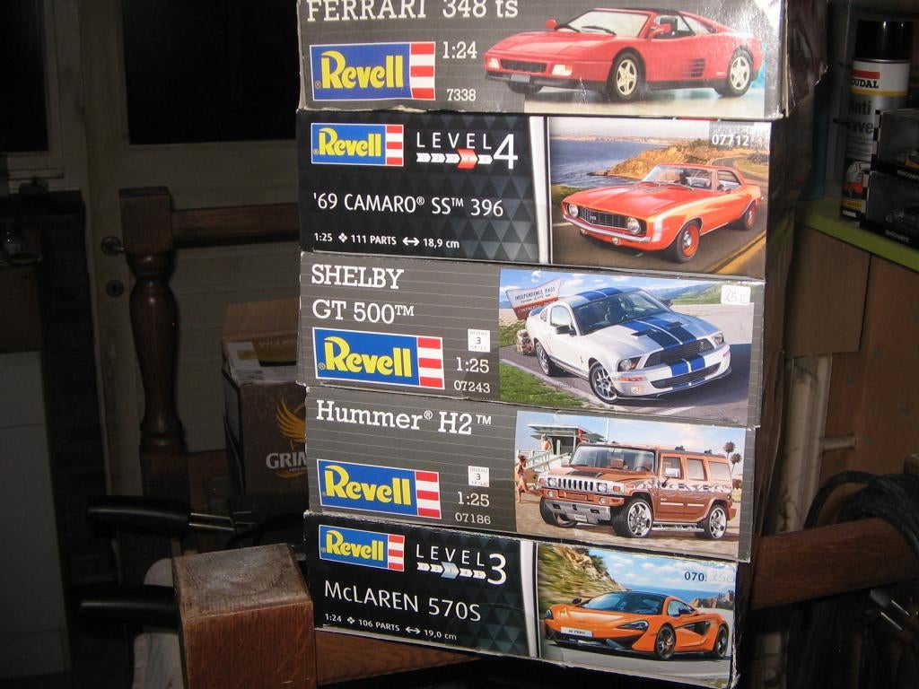 revelbouwdozen van auto's op 1/25, Hobby & Loisirs créatifs, Modélisme | Voitures & Véhicules, Enlèvement ou Envoi, Neuf, Voiture