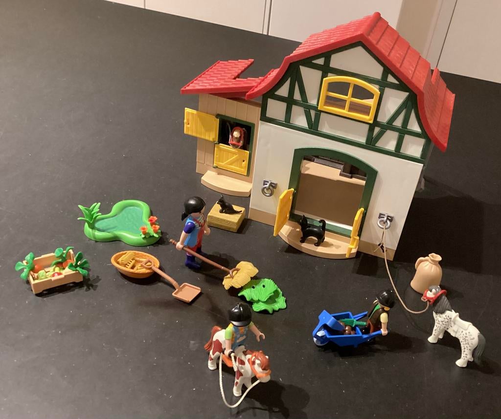 Playmobil 5684 : Ferme de poneys ( vendue sans barrières)., Enlèvement ou Envoi, Comme neuf, Ensemble complet