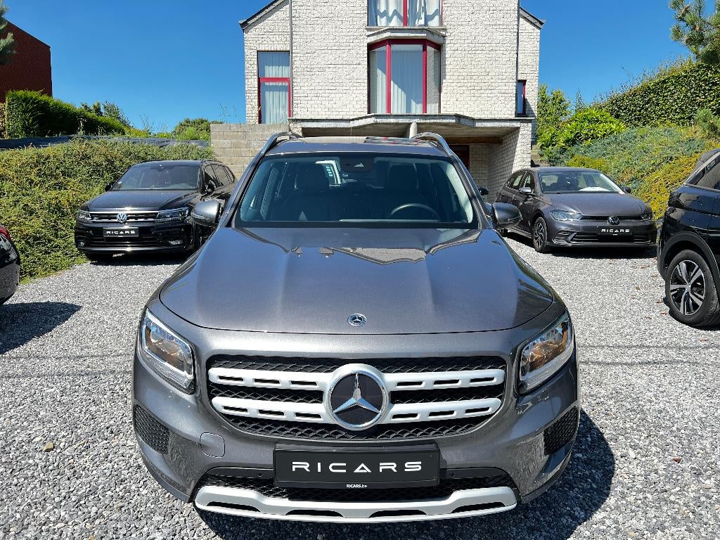 MERCEDES GLB 180 d 2.0 Camera Airco Gps Carnet GARANTIE 1an, Autos, Achat, Entreprise, Entretenue par le concessionnaire, Noir