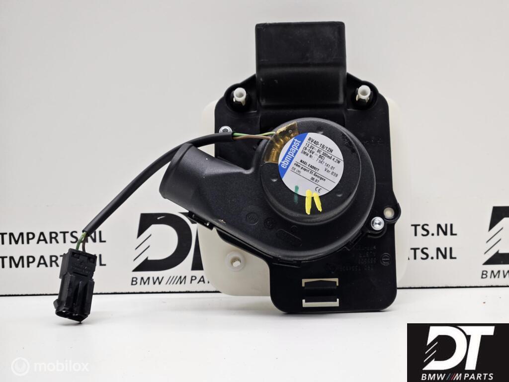 DME / ECU Koeler BMW M3 E92 S65 V8 S65B40 12907547141, Gebruikt, Ophalen of Verzenden, BMW, BMW