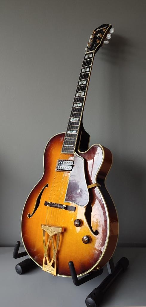 7-snarige archtop Ibanez AF207 1997*ZELDZAAM*, Muziek en Instrumenten, Ophalen of Verzenden, Gebruikt, Hollow body, Ibanez