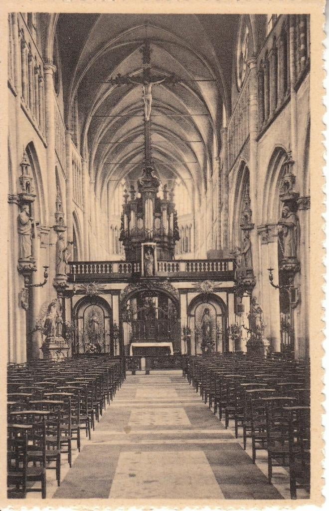 Postkaart - Brugge - interieur O.L.V.-kerk, Ophalen of Verzenden, 1920 tot 1940, Ongelopen, West-Vlaanderen