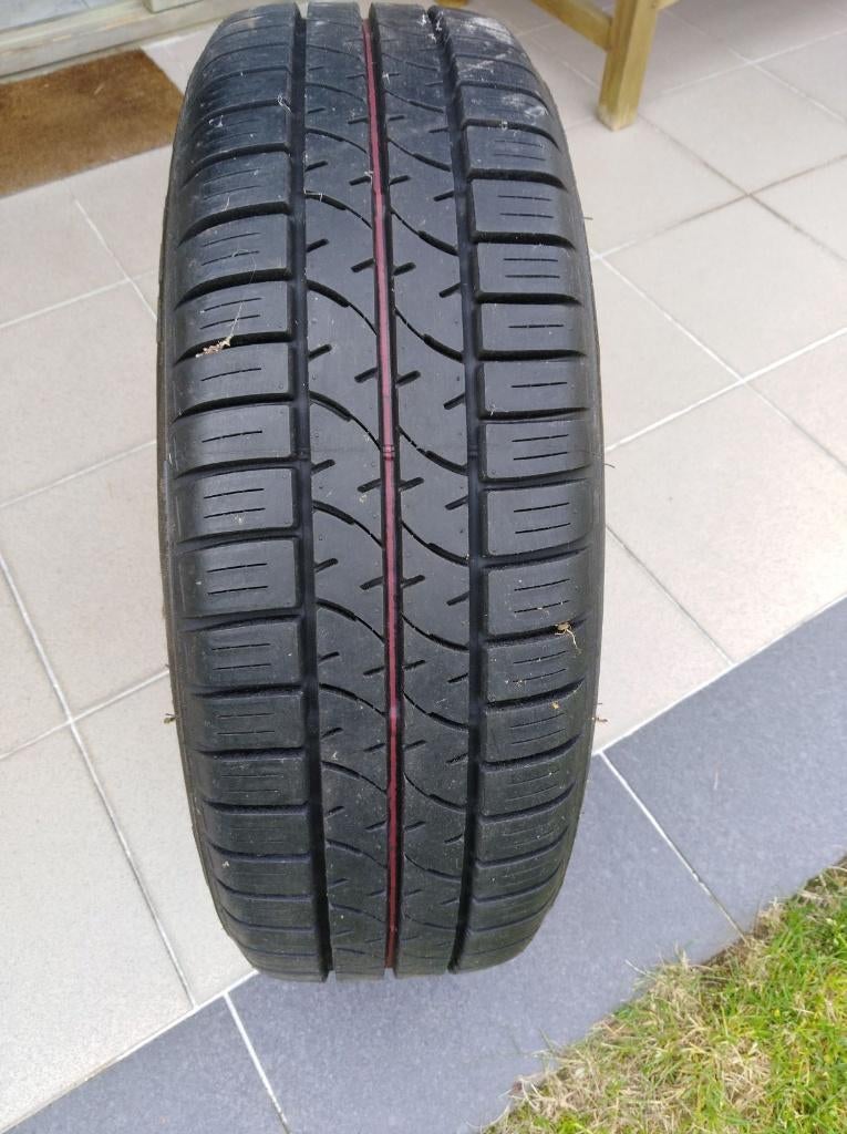 Autoband, Auto-onderdelen, Banden en Velgen, Band(en), 15 inch, 195 mm, Personenwagen, Nieuw, Ophalen