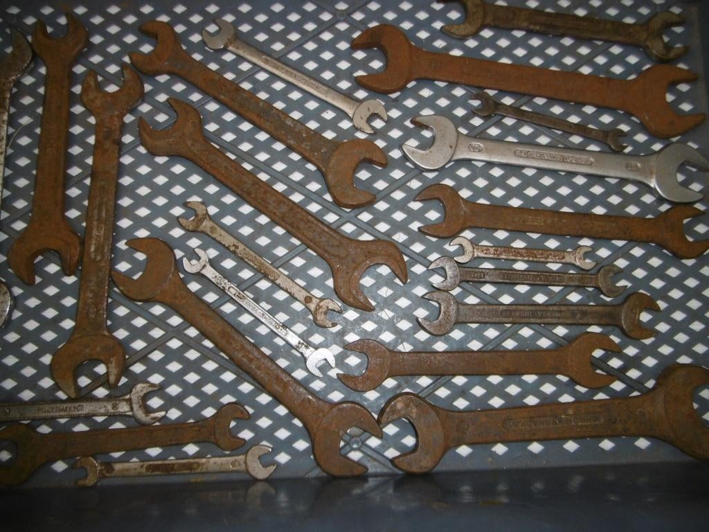 lot van 17 stevige dubbele steeksleutels, Ophalen, Gebruikt