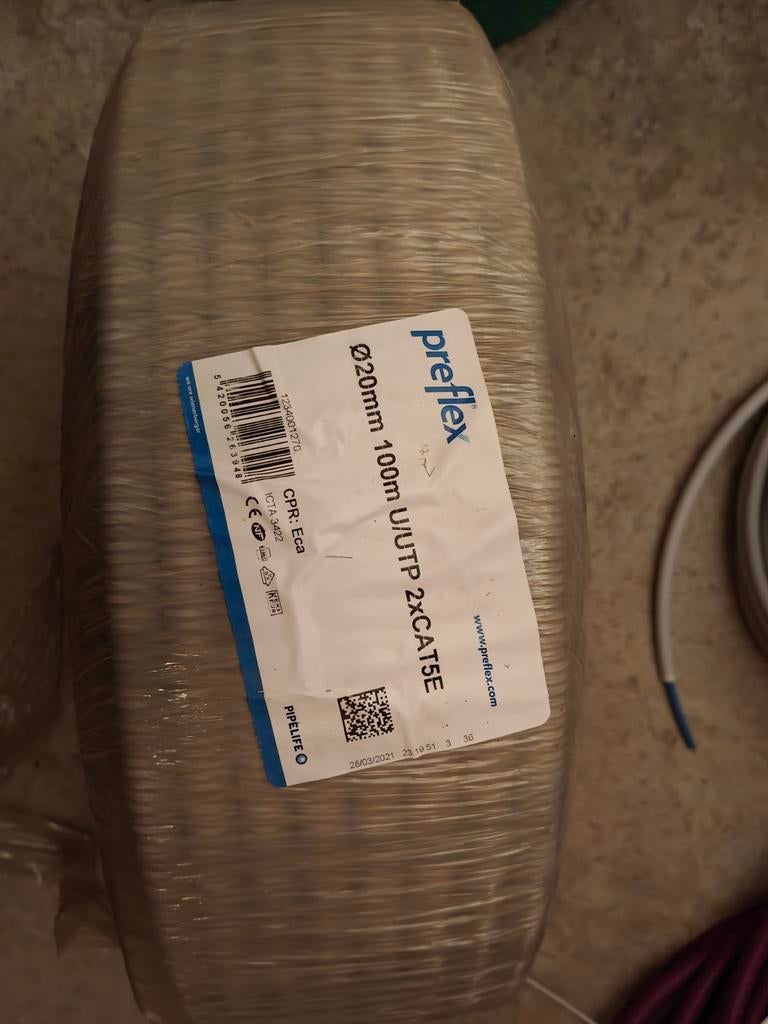 Préflex 2 x UTP Cat5e de 100 m, Bricolage & Construction, Électricité & Câbles, Enlèvement