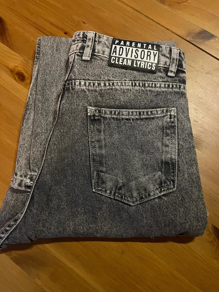 Keep it clean jeans, Verzenden