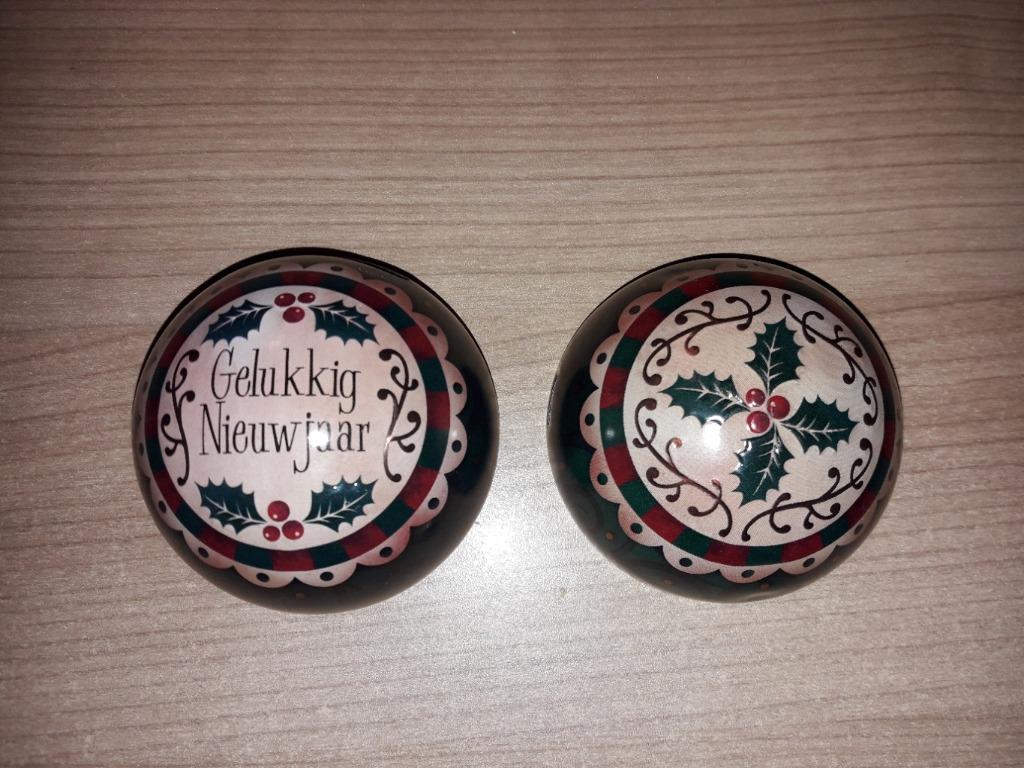 Tirelire en forme de boule de Noël, Collections, Enlèvement ou Envoi, Comme neuf, Métal ou Fer blanc, Autres thèmes