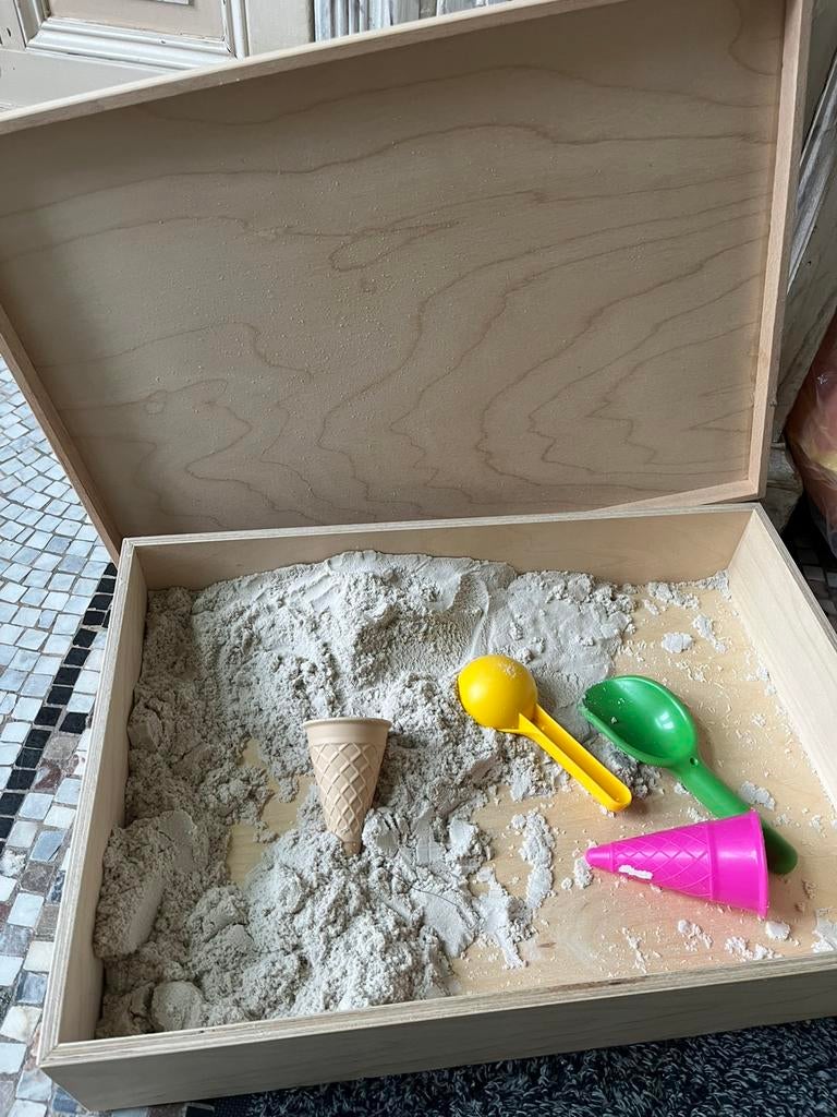 Kinetisch zand in houten doos, Ophalen, Zo goed als nieuw