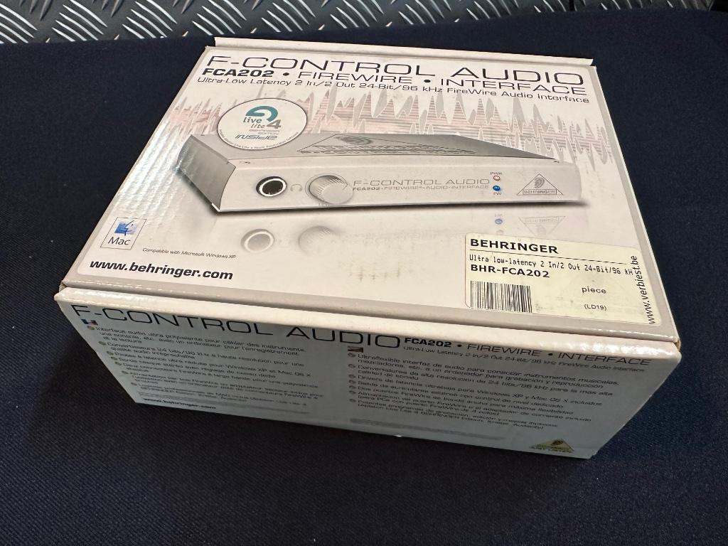 Behringer FCA202 F-control audio audio interface, Muziek en Instrumenten, Midi-apparatuur, Nieuw, Ophalen
