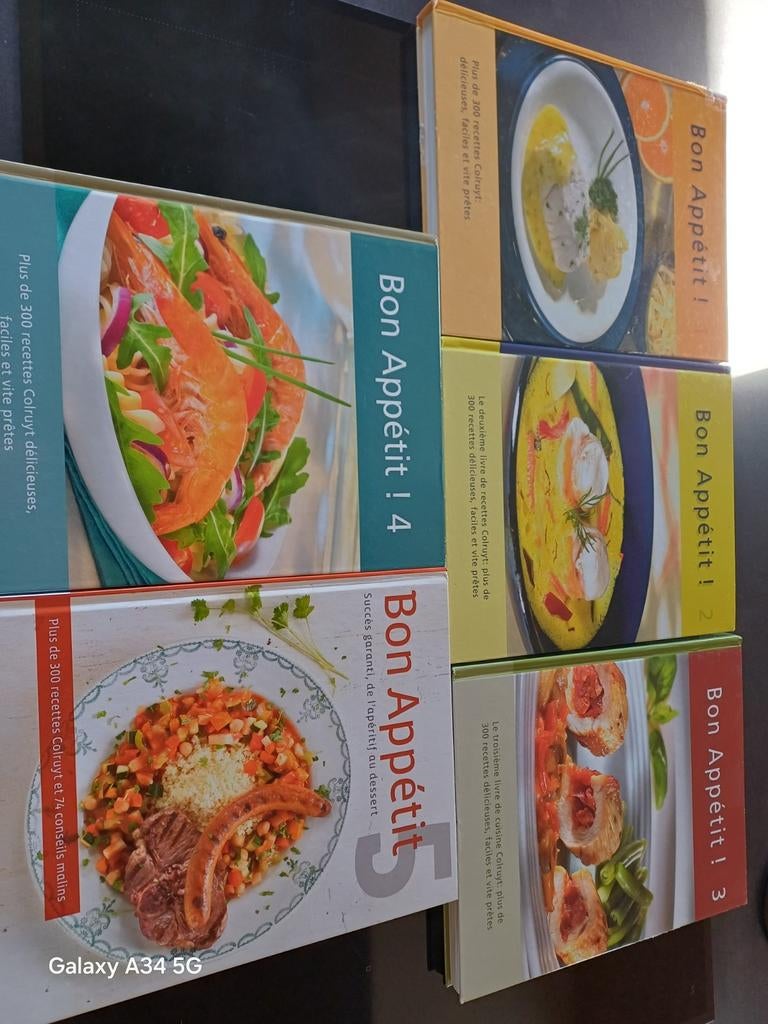 5 livres "Bon appétit " - Recettes Colruyt, Livres, Enlèvement