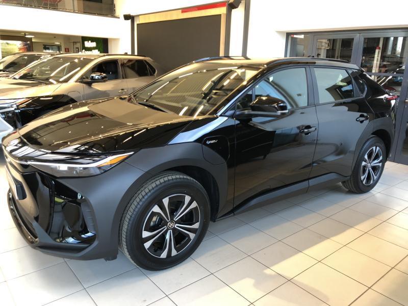 Toyota bZ4X Dynamic, Auto's, Zwart, 5 deurs, BZ4X, Stadsauto