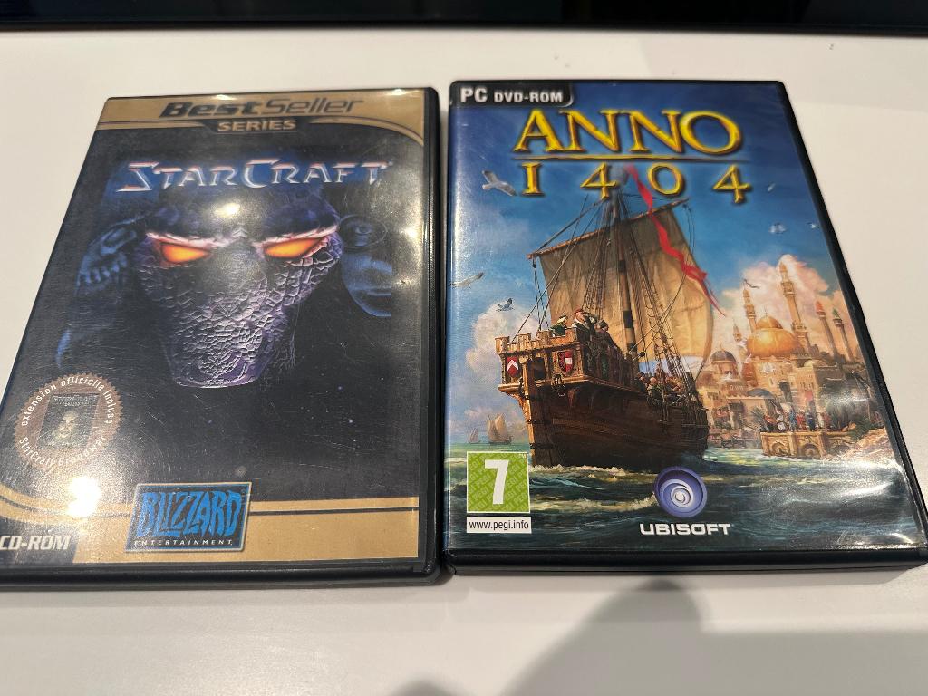 Jeux PC CR-ROM lot de deux jeux., Enlèvement, Comme neuf