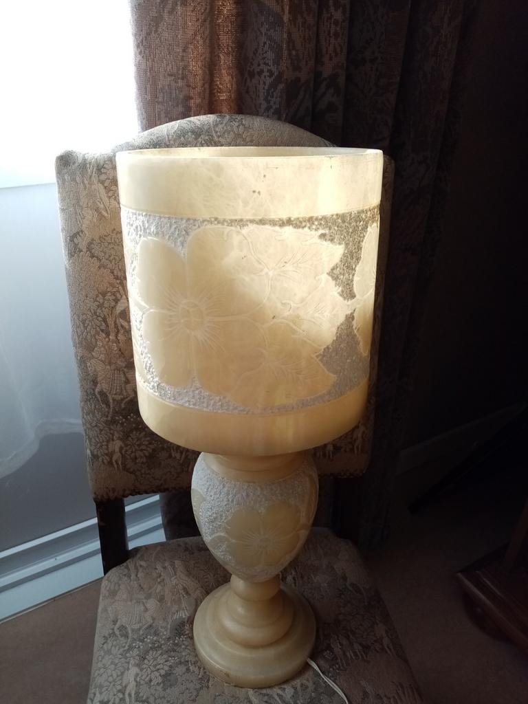 Tafellampin marmer, Enlèvement ou Envoi, Comme neuf