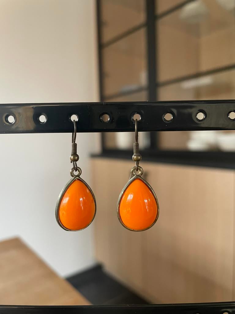 Leuke oranje oorbellen, Bijoux, Sacs & Beauté, Boucles d'oreilles, Enlèvement ou Envoi, Comme neuf, Autres matériaux, Orange