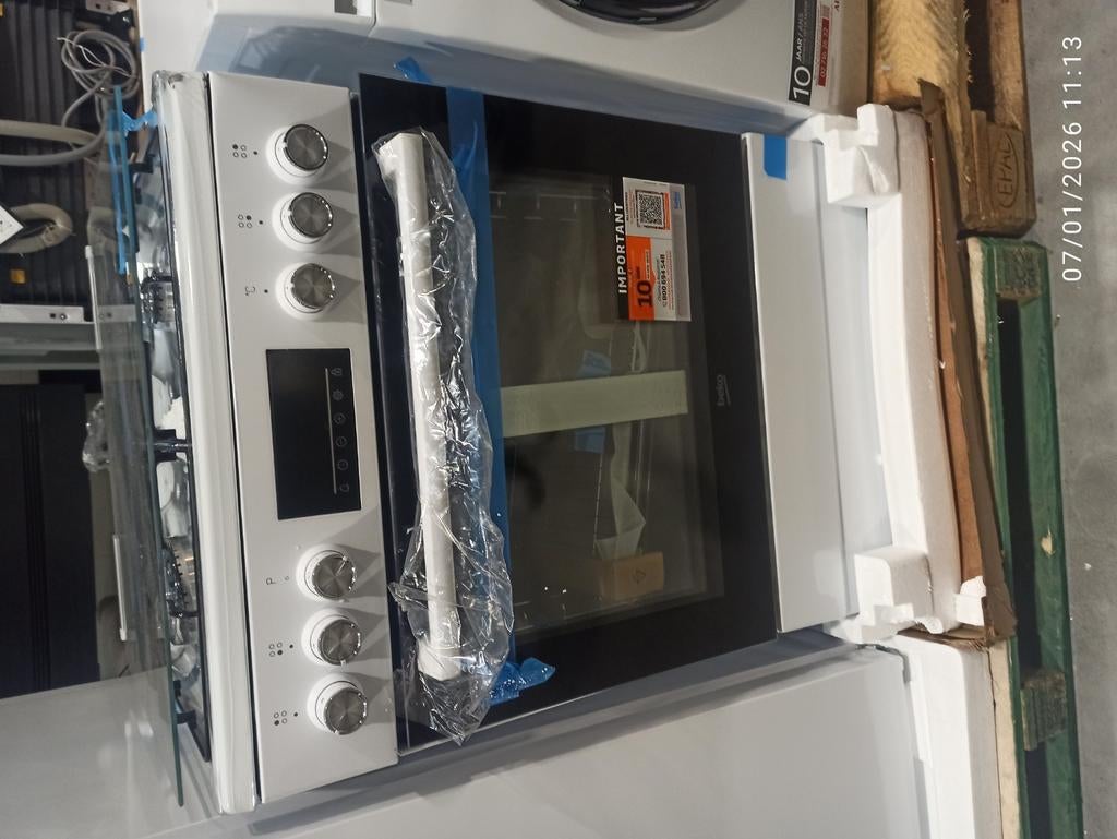 Cuisinière à gaz Beko FBM6232WDSN — Classe énergétique A, Enlèvement, Comme neuf, Four