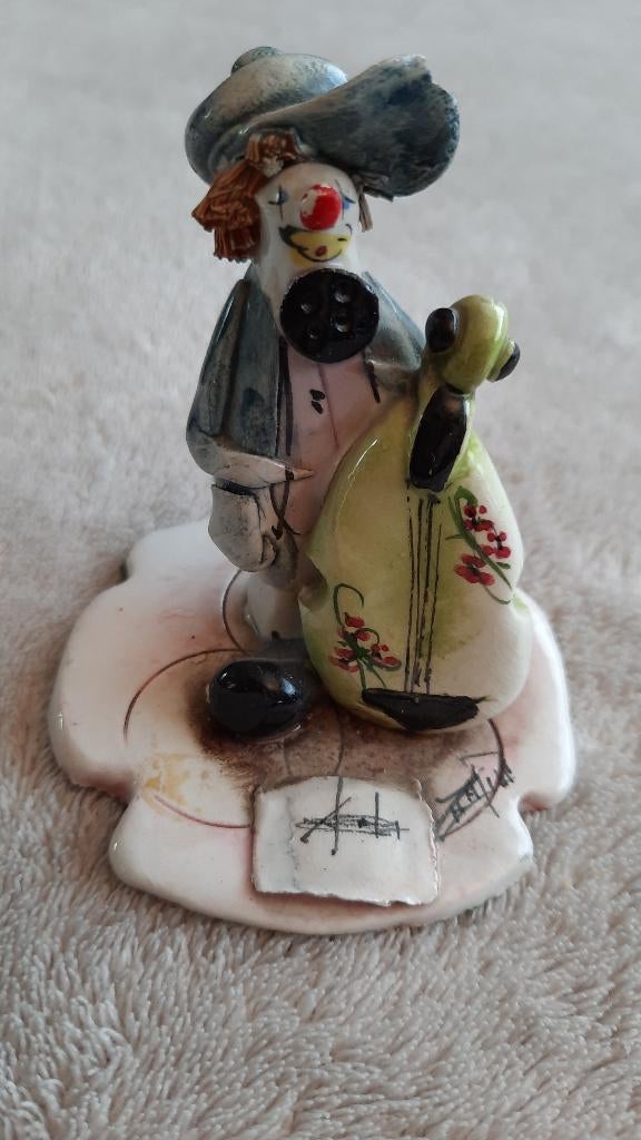 statue signée de clown avec instrument de musique, Enlèvement ou Envoi, Utilisé