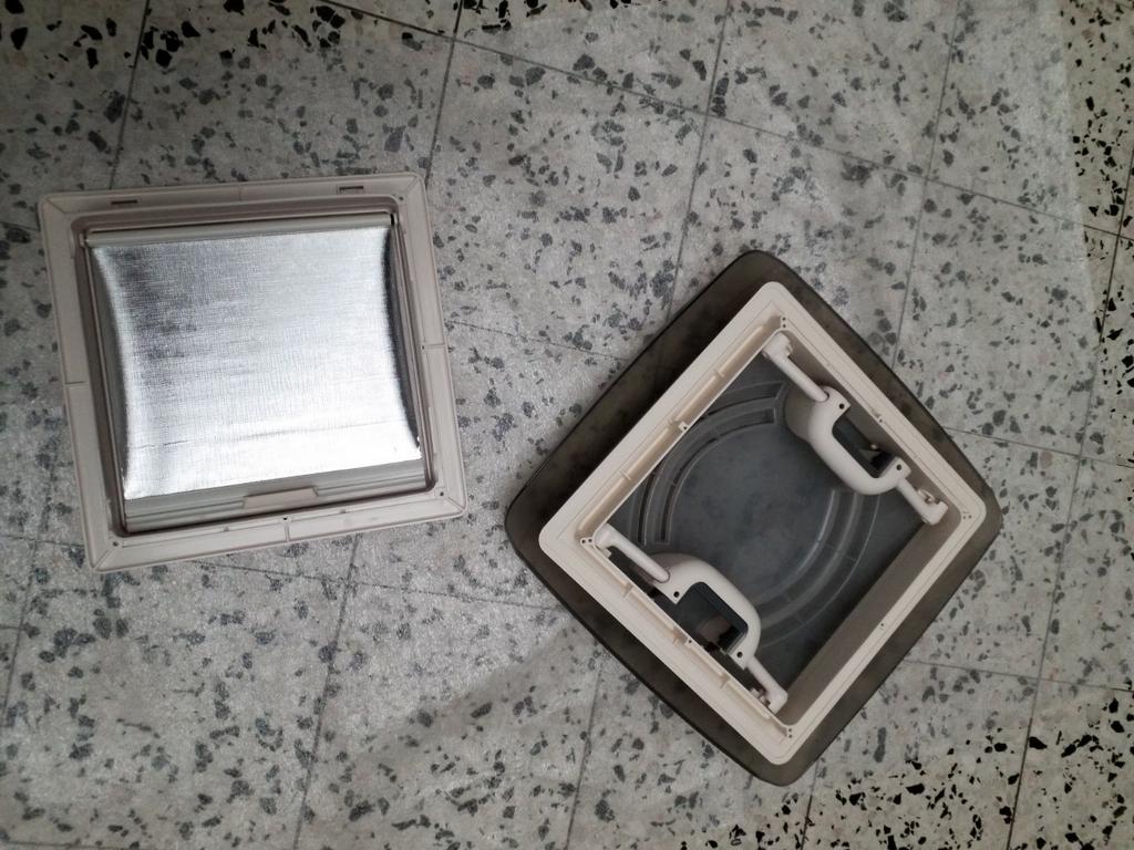 Baie de toit vision vent S eco plus rouleau coupe lumiere ., Enlèvement, Comme neuf