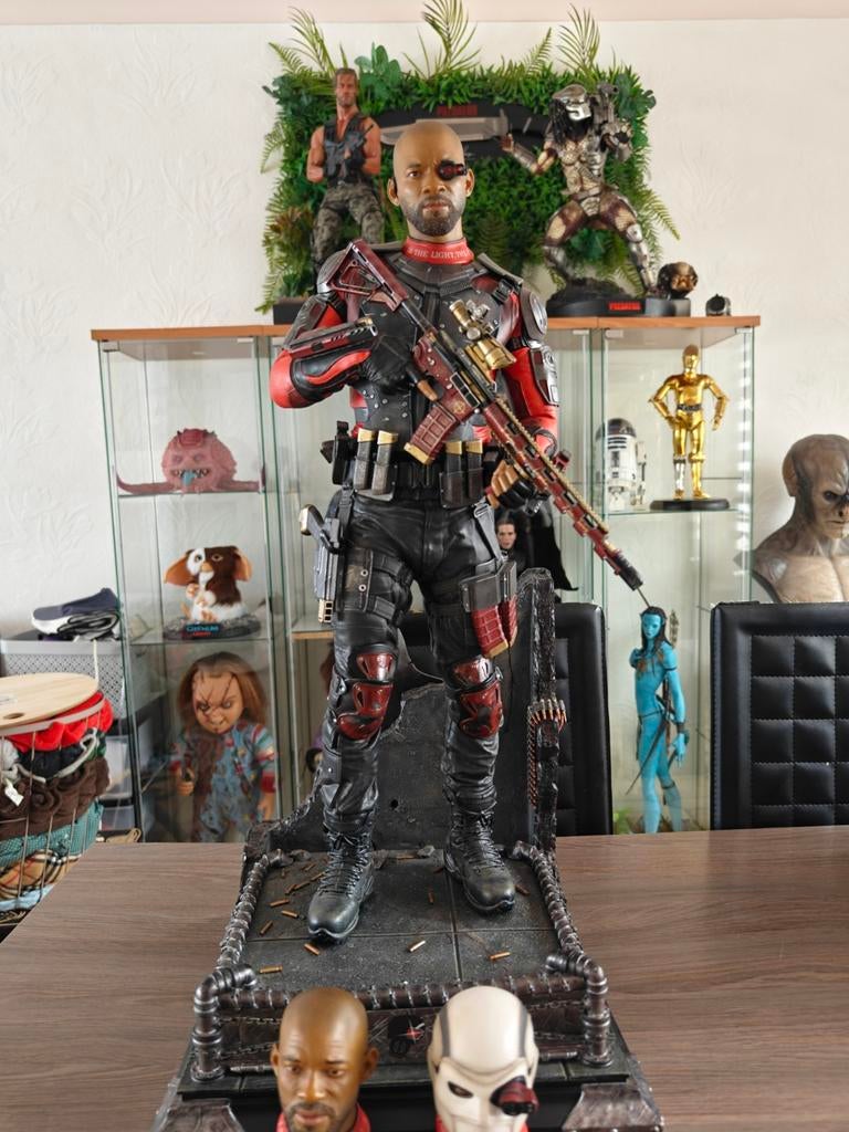 Deadshot prime 1 studio exclusive, Collections, Statues & Figurines, Enlèvement