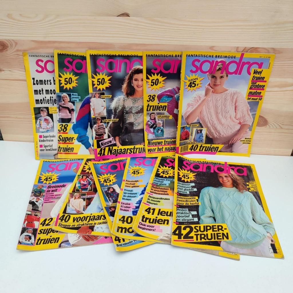 11 breitijdschriften Sandra, Ophalen of Verzenden, Zo goed als nieuw, Breien, Patroon of Boek