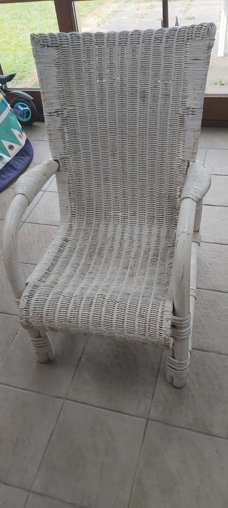 FAUTEUIL  EN ROTIN BLANC ANCIEN, Jardin & Terrasse, Enlèvement, Comme neuf, Rotin