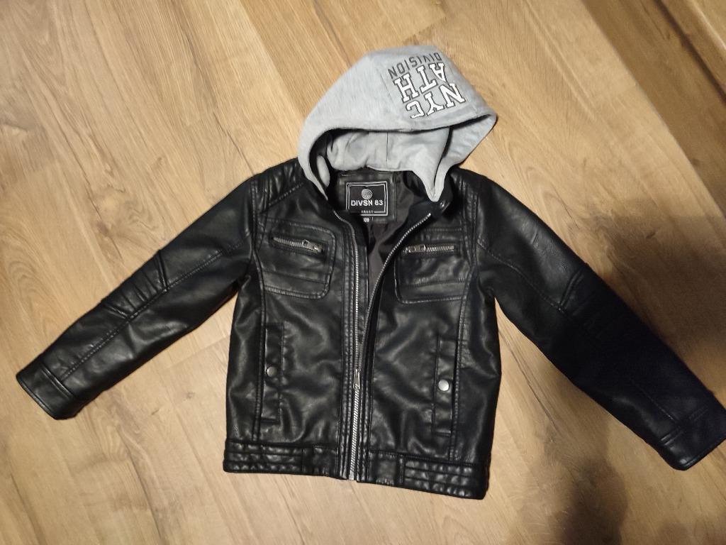 Veste similicuir enfant - taille 128, Ophalen of Verzenden, Zo goed als nieuw, C&A, Trui of Vest