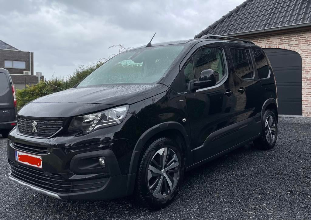 Peugeot Rifter GT line zwart 140.000km VASTE PRIJS, Voorwielaandrijving, 1199 cc, 1462 kg, 0 kg