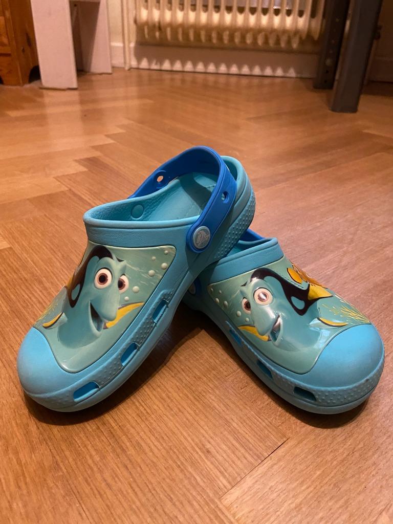 Crocs véritables Pointure J 1 (32-33) / Monde de Nemo DORY, Enfants & Bébés, Vêtements enfant | Chaussures & Chaussettes, Garçon ou Fille