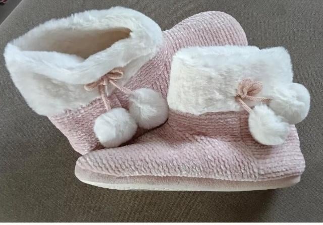 Winterpantoffels. Nieuw, Ophalen, Nieuw, Roze, Pantoffels of Sloffen