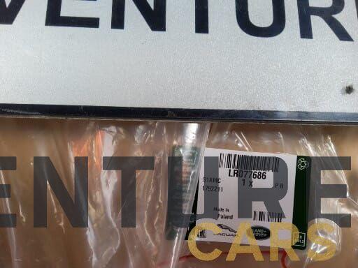 Afdichting-voorportier Links  LR077686, Autos : Pièces & Accessoires, Neuf, Land Rover, -, -