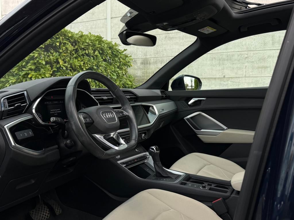 Audi Q3 1.5 - 35 TFSI - Automaat - Pano - Matrix - 55.000kM, Auto's, Audi, Automaat, Blauw, Leder, Bedrijf