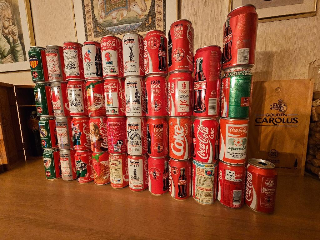 Collectie lege Coca-Cola blikjes jaren '90, Ophalen