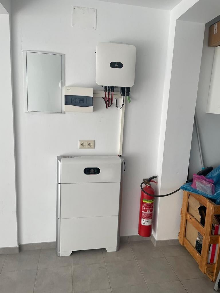 Thuisbatterij bij zonnepanelen? Luki Solutions regelt het, Doe-het-zelf en Bouw, Zonnepanelen en Toebehoren, Ophalen of Verzenden