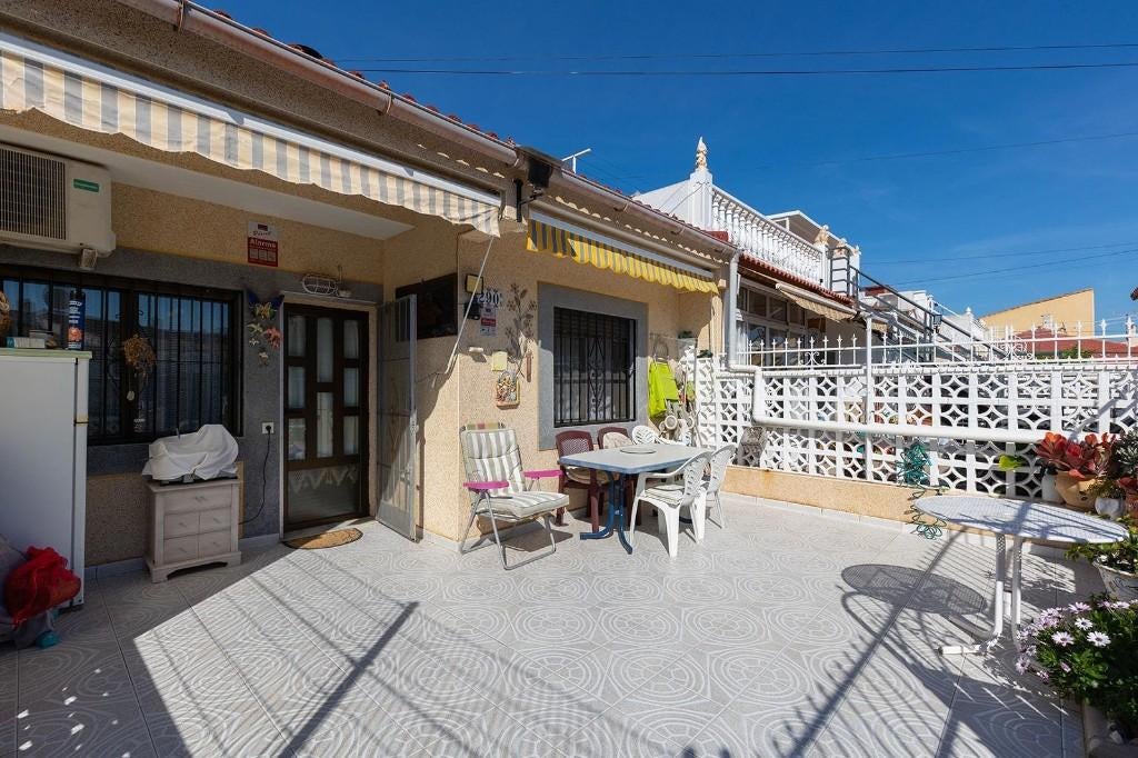 Bungalow met 3 slaapkamers in Torrevieja (Torretas), Immo, Torrevieja, Spanje, Woonhuis, 3 kamers