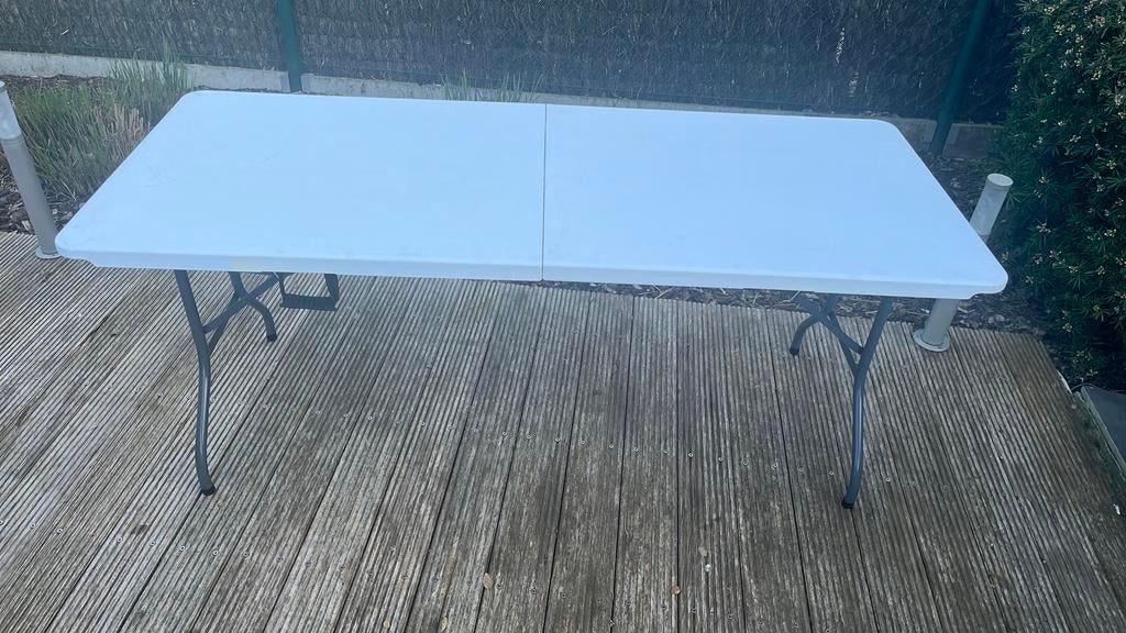 Partytafel, Ophalen, Zo goed als nieuw