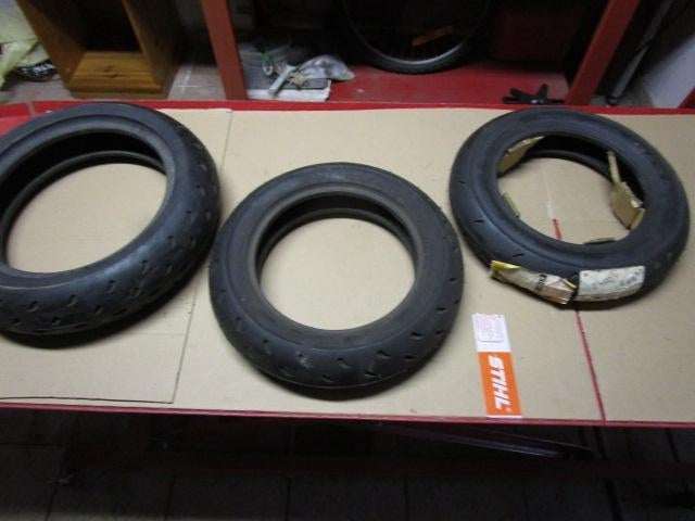 3 nieuwe scooter race banden (1 Dunlop, 2 Pinasco), Fietsen en Brommers, Brommeronderdelen | Scooters, Ophalen of Verzenden, Nieuw