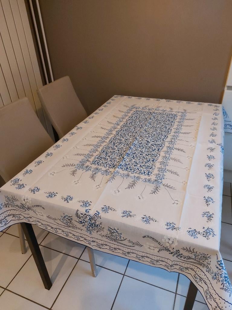 Retro tafellaken, wit met blauw, Huis en Inrichting, Tafelkleden, Ophalen, Nieuw, Rechthoek