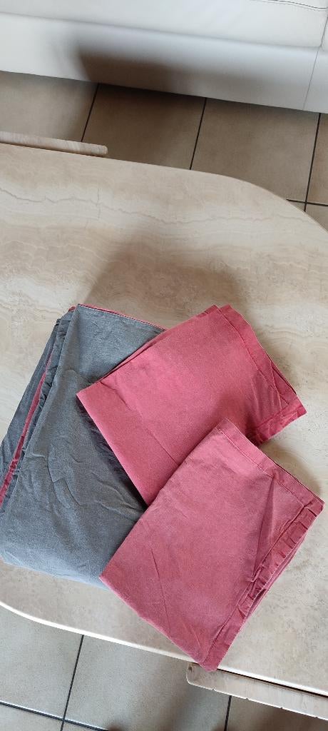 Housse de couette " Gris / rouge", Maison & Meubles, Chambre à coucher | Linge de lit, Rouge, Enlèvement ou Envoi, Housse de couette