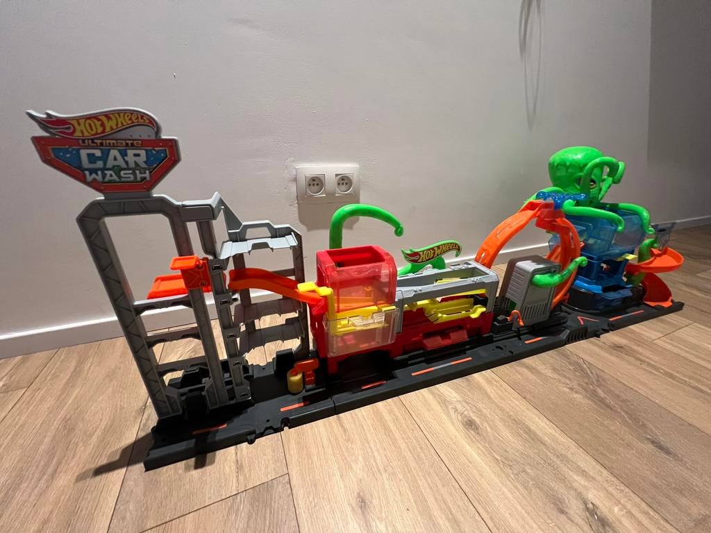 Hotwheels carwash (opvouwbaar), Ophalen, Zo goed als nieuw