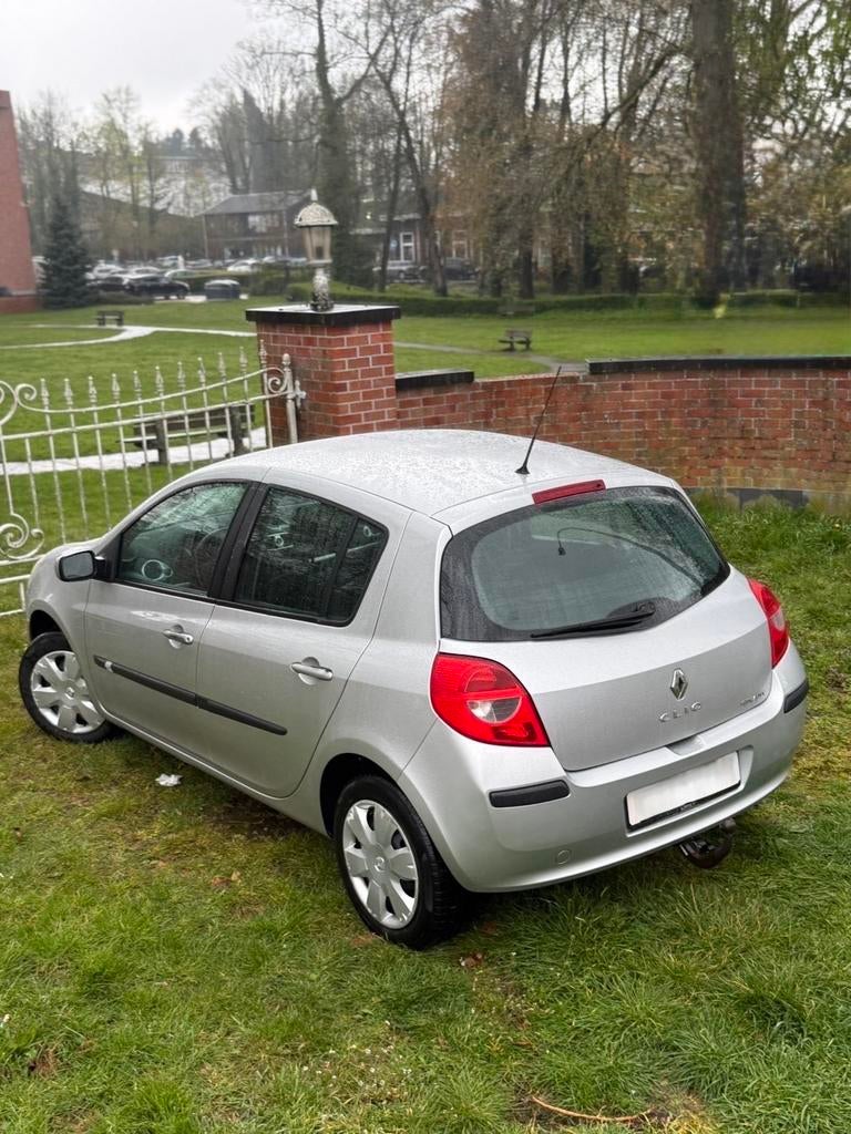 Renault Clio 2008 1.6Benzine, Auto's, Renault, Adaptieve lichten, Handgeschakeld, 5 deurs, Particulier