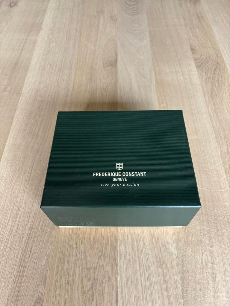 Frédérique Constant Horological Smartwatch, Autres marques, Enlèvement ou Envoi, Cuir, Autres matériaux