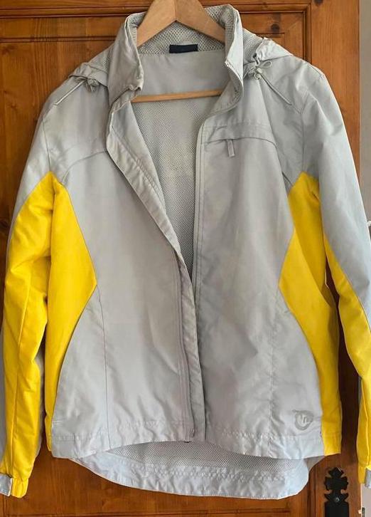 Taille de la veste de cyclisme Movement pour femmes, Vêtements d'extérieur, M, Femmes, Comme neuf